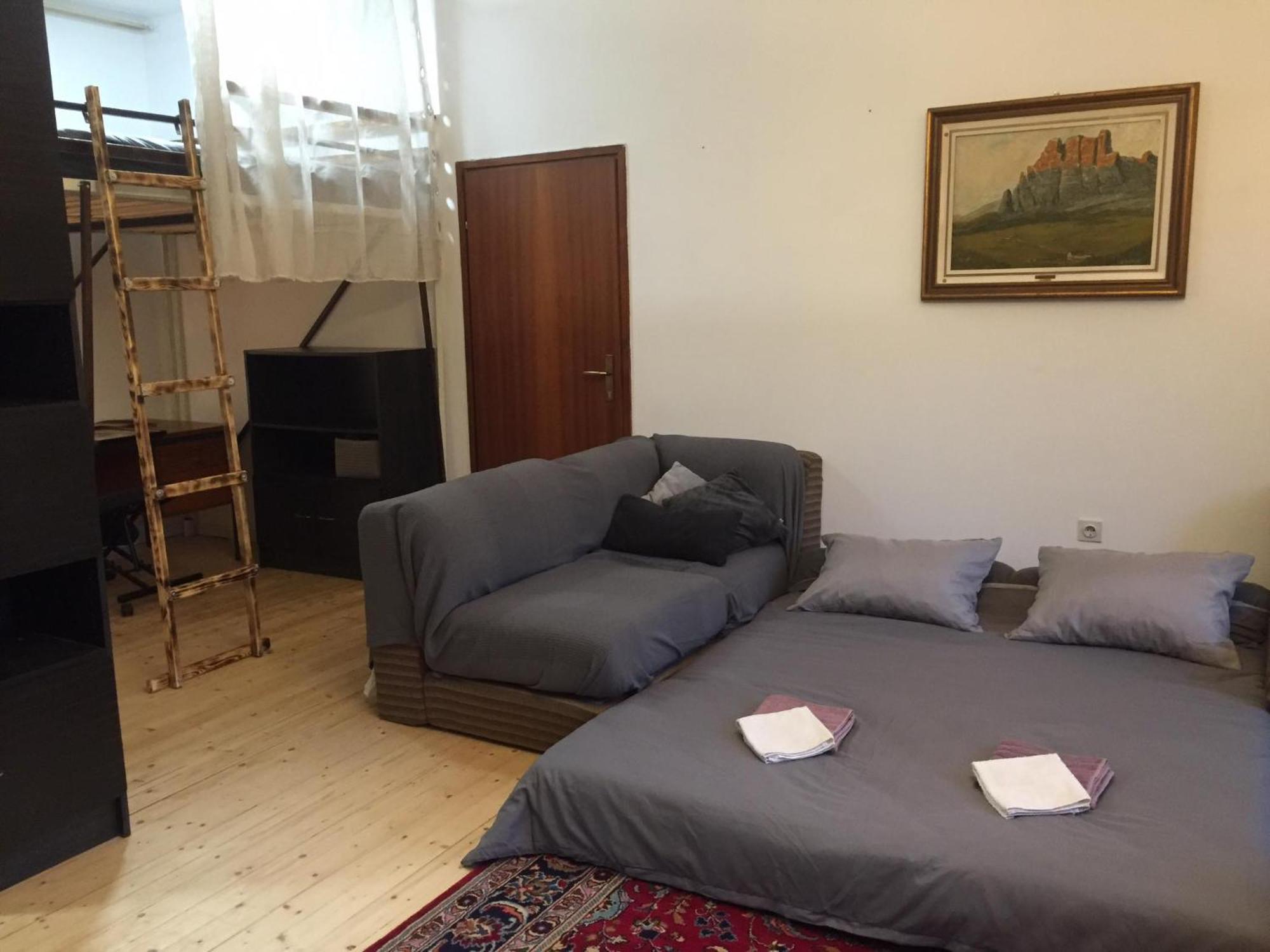 Salara Farmhouse Koper Rom bilde